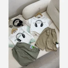 ست تیشرت و شلوارک کتان بچگانه طرح هدفون مناسب 3 تا 9 سال